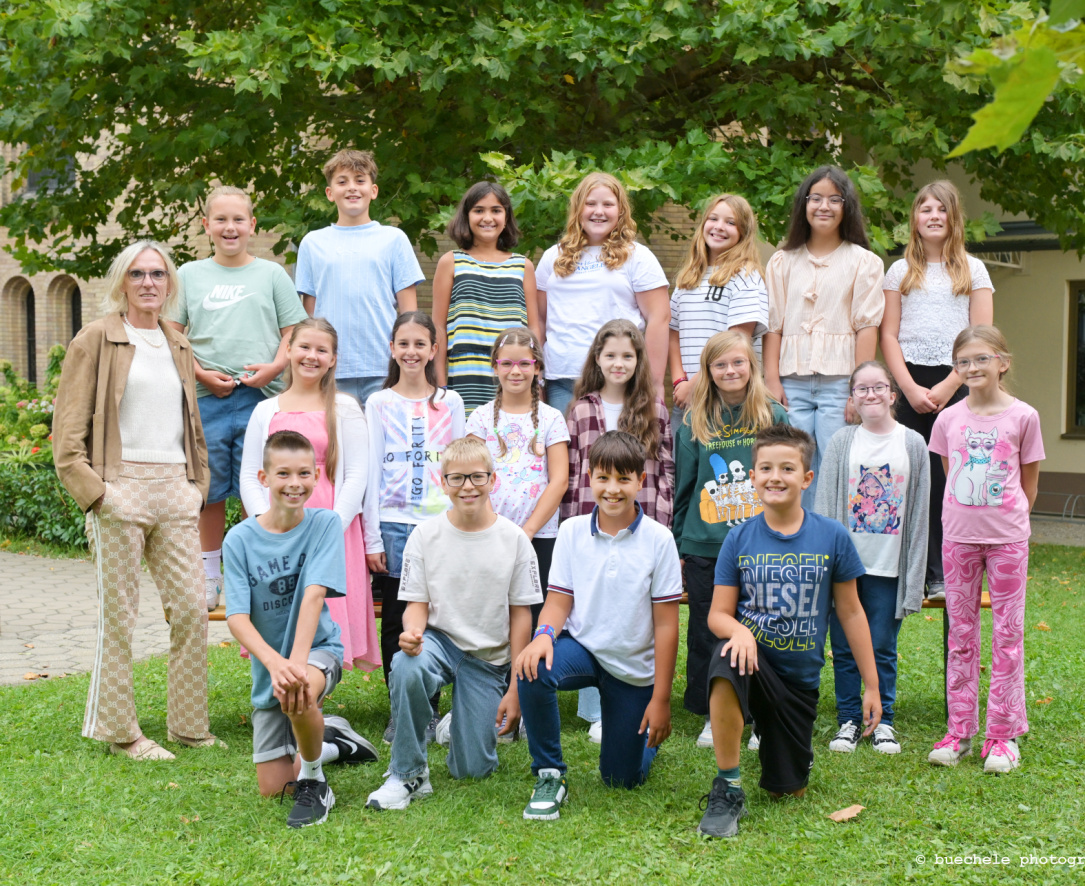 Klassenfoto der 1b